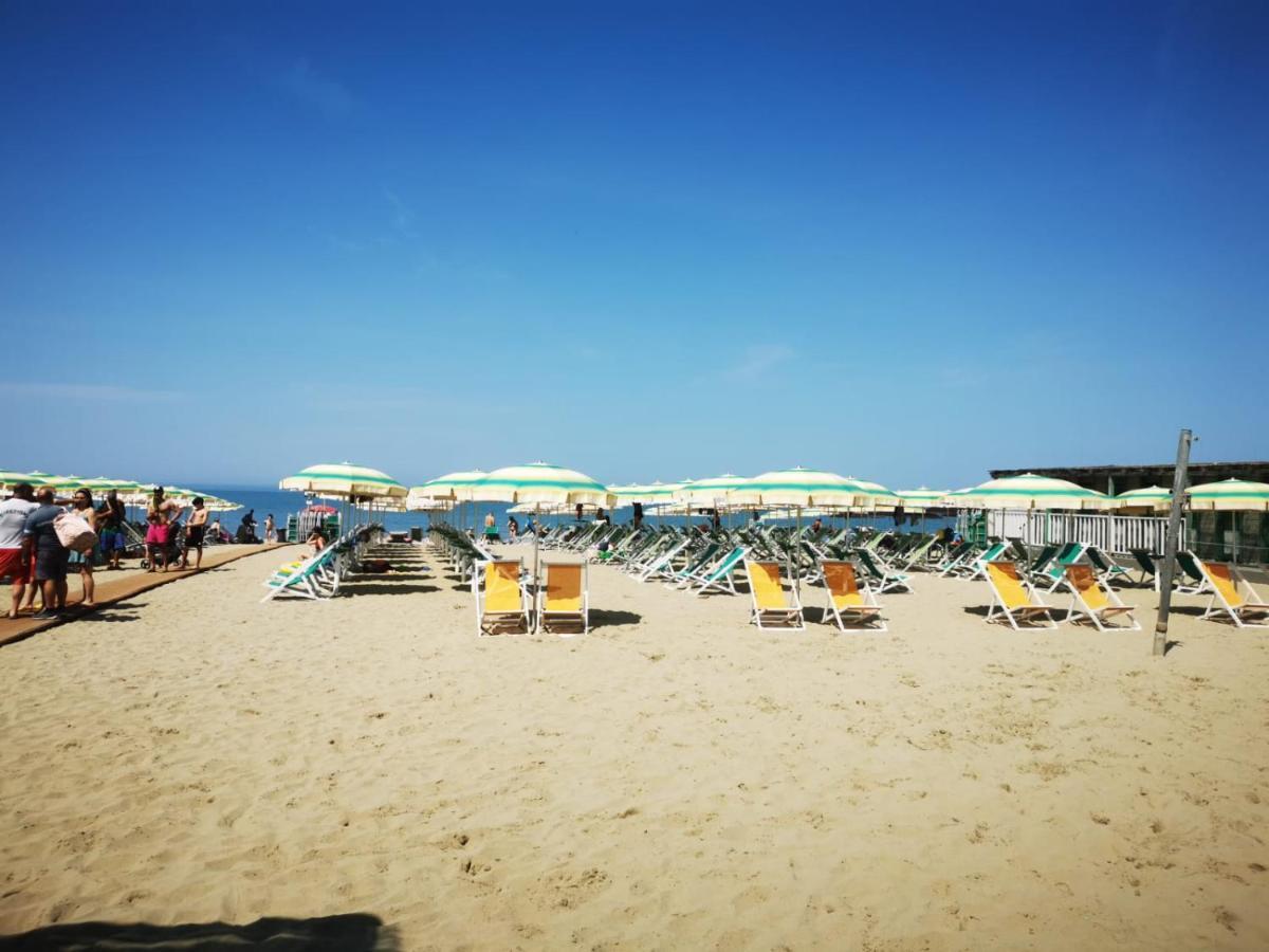 Appartamento In Villa A Tirrenia, Eleganza E Comfort A Pochi Passi Dal Mare Pisa Luaran gambar