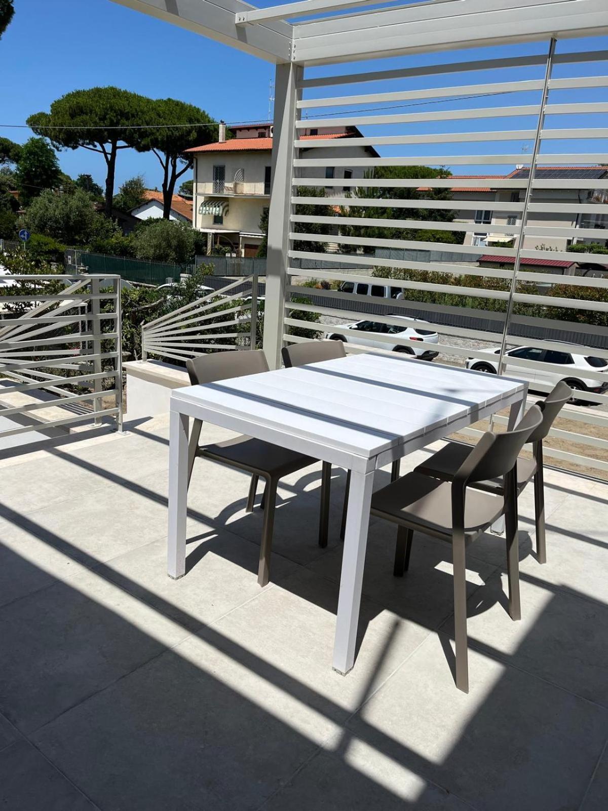 Appartamento In Villa A Tirrenia, Eleganza E Comfort A Pochi Passi Dal Mare Pisa Luaran gambar